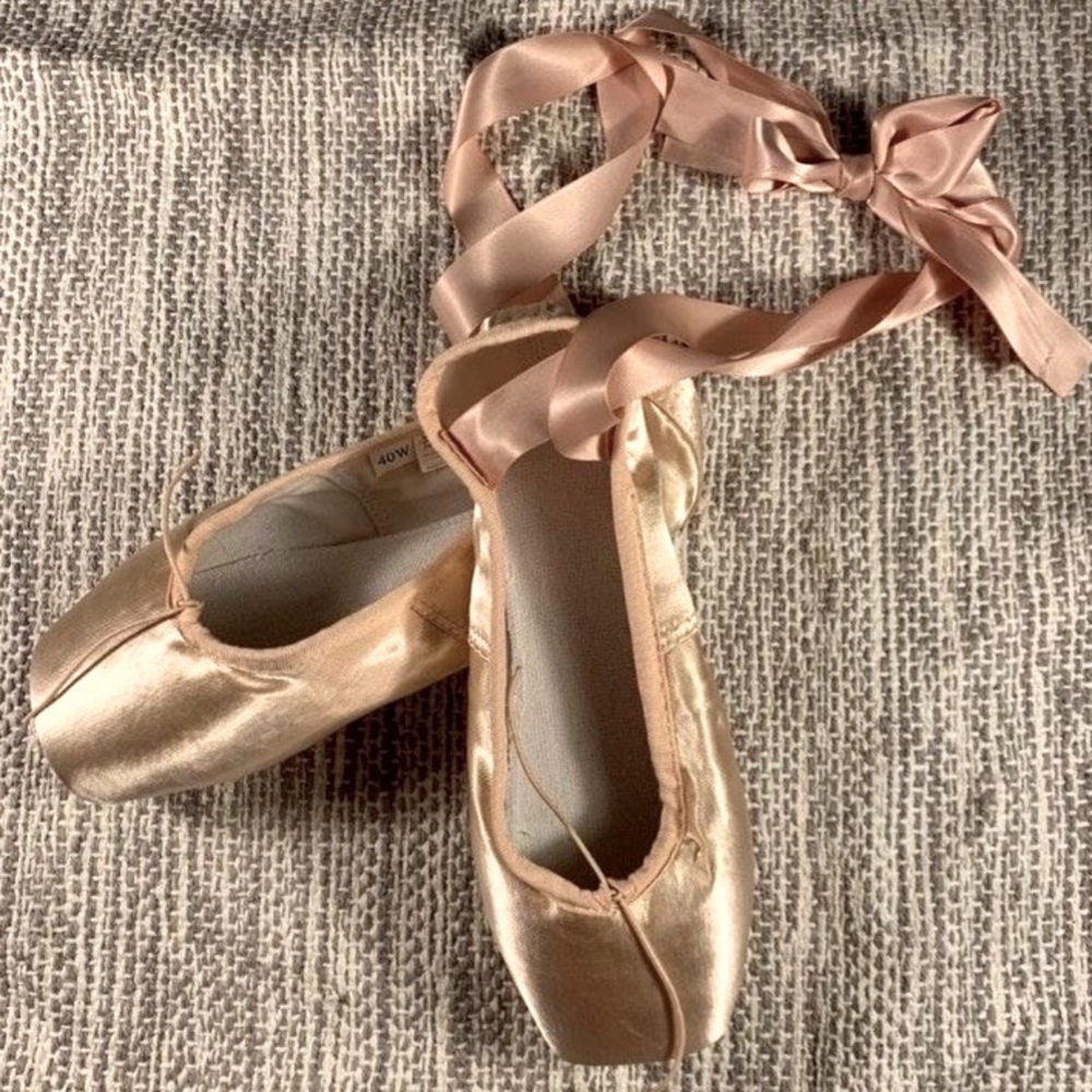 Pointe Shoes